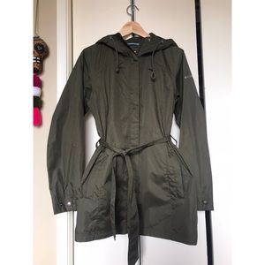 Columbia Water Resistant Jacket (rain jacket)